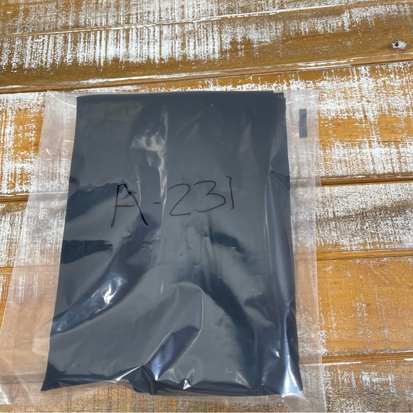 Porto Women’s Tank Top Size 3 Color Black - Picture 7 of 7